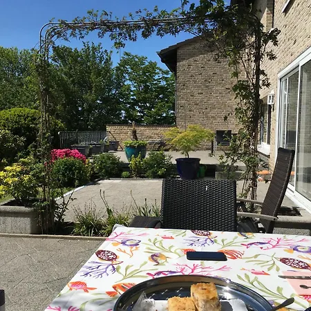 Daire Grosszuegige Ueber 2 Ebene In Landschaftlich Schoener Lage Mit Gartenblick