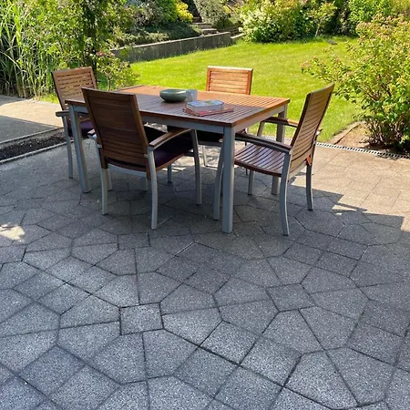 Daire Grosszuegige Ueber 2 Ebene In Landschaftlich Schoener Lage Mit Gartenblick Wuppertal